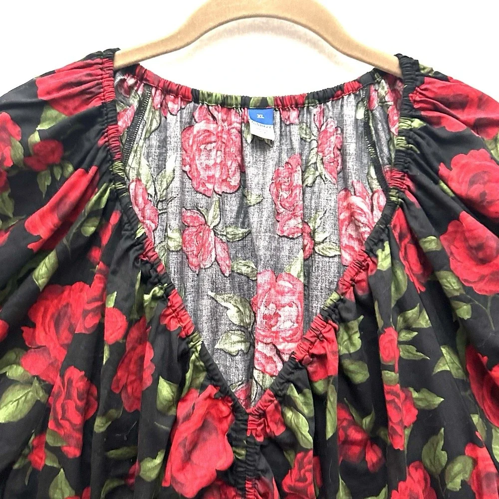 Old Navy XL Smocked Peplum Top Floral Cotton Babydoll Milkmaid Roses Puff Sleeve